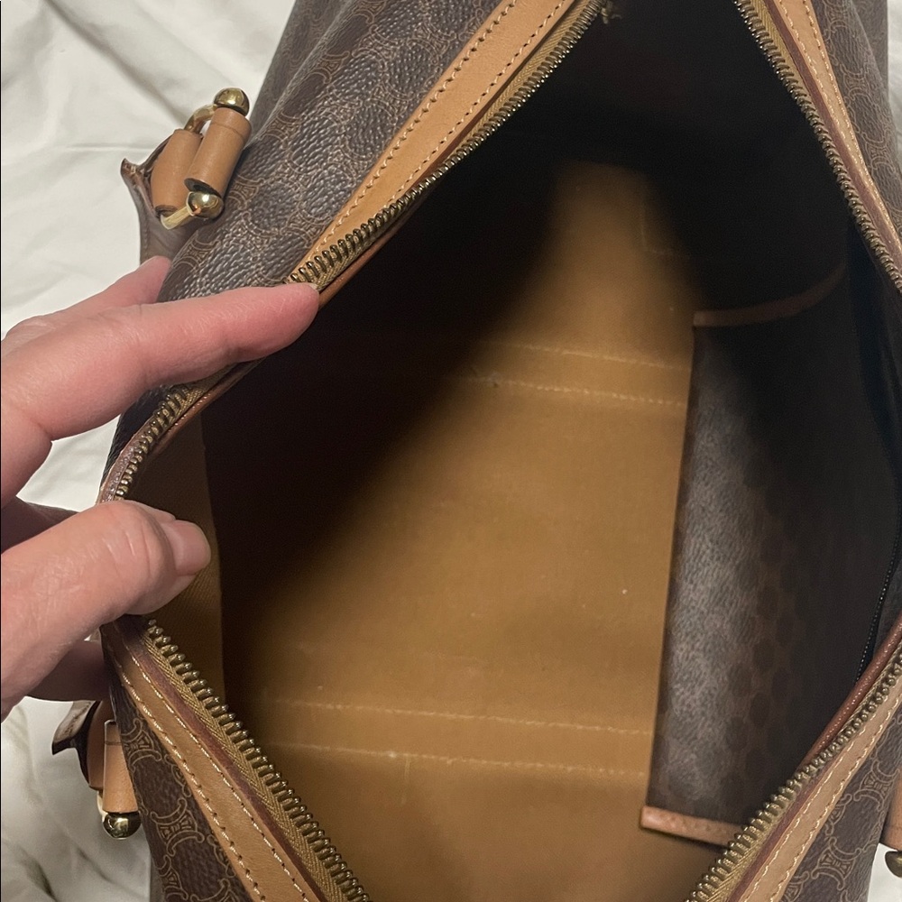 Celine Handbag - Picture 3 of 16